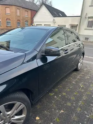 Mercedes-Benz A 200 7G-DCT Urban