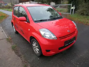 Daihatsu Sirion 1.3 4WD Automatik 1.Hand/Klima/LM/ZV Bild 3