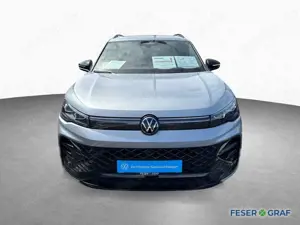 Volkswagen Tiguan R-Line 2.0 TDI DSG 193PS Bild 2