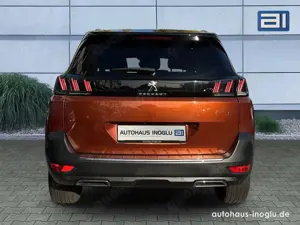 Peugeot 5008 1.6 PureTech GT EAT8 7-Si+Navi+SHZ+R-Kam+AC Bild 4