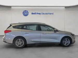 Ford Focus Turnier 1.0 EcoBoost Aut. COOLCONNECT Bild 4