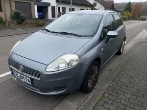 Fiat Grande Punto 1.4 8V Zahnriehmen neu Tüv neu