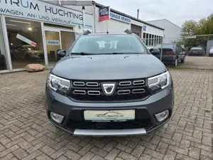 Dacia Sandero II Stepway Celebration*1 HAND*HU AU NEU* Bild 2