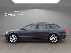 Skoda Superb 2.0 TDI Elegance Combi Bild 4