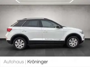Volkswagen T-Roc 1.5 TSI DSG Style AHK Navi ACC SHZ Bild 4