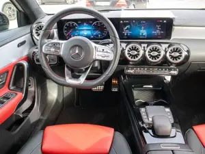 Mercedes-Benz A 250 e AMG Night Distr+360°+Multib+Leder+HeadUp Bild 5