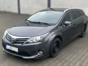 Toyota Avensis Avensis Combi Diesel Combi 2.0 D-4D Edition (2014)