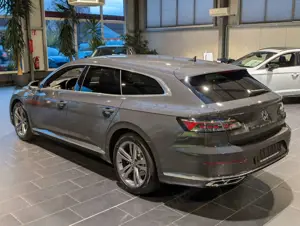 Volkswagen Arteon Shooting Brake 2.0 TDI SCR DSG R-Line Bild 2