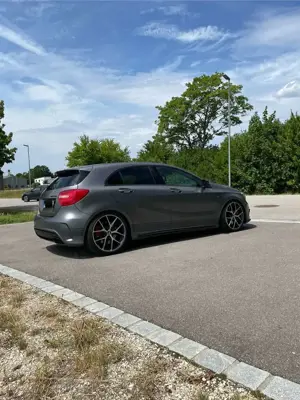 Mercedes-Benz A 45 AMG 4Matic Speedshift 7G-DCT Bild 4