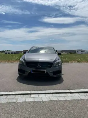 Mercedes-Benz A 45 AMG 4Matic Speedshift 7G-DCT Bild 2