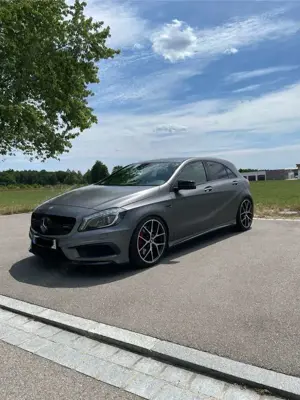 Mercedes-Benz A 45 AMG 4Matic Speedshift 7G-DCT