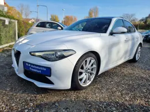 Alfa Romeo Giulia Super°Leder°Navi°Xenon°Kamera°Panor
