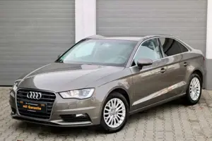 Audi A3 Limousine ambiente S-Tronic/PDC/LEDER/SHZ