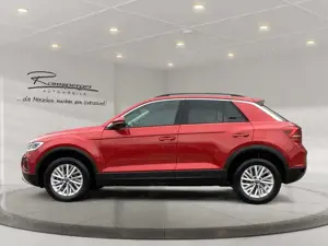 Volkswagen T-Roc 1.5 TSI DSG Life ACC LED Navi Standh. PDC Bild 3