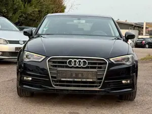 Audi A3 Limousine-Xenon-Navi-Sportsitze-PDC-Alu Bild 5