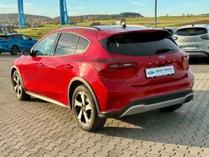 Ford Focus Lim. Active 1.0 EcoBoost 1. Hand ! Bild 5