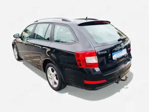 Skoda Octavia Combi Ambition*1.6TDI*Navi*Tempo*SHZ*PDC*AHK* Bild 4