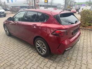 BMW 120 1 Lim. 120,LED-Scheinw,Komfortz,Sitzheiz,Premium Bild 2