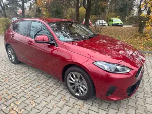 BMW 120 1 Lim. 120,LED-Scheinw,Komfortz,Sitzheiz,Premium Bild 4