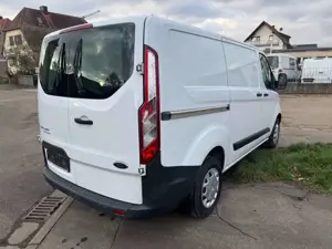 Ford Transit Custom Kasten 270 L1 KLIMA TÜV NEU Bild 4