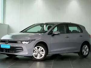 Volkswagen Golf Life 1.5 eTSI 7-Gang DSG Bluetooth LED Klima Bild 2