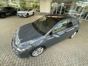 Volkswagen Golf 1.5 eTSI OPF 110kW DSG Edition 50 Bild 4