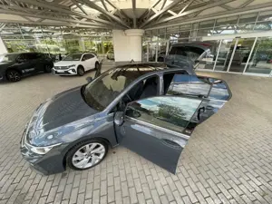 Volkswagen Golf 1.5 eTSI OPF 110kW DSG Edition 50 Bild 3
