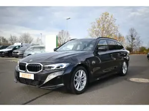 BMW 318 d Touring HUD AHK-klappbar Navi LED ACC SHz