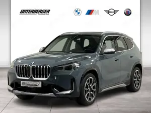 BMW X1 xDrive23i xLine AHK ACC 360° HUD HK eSitze