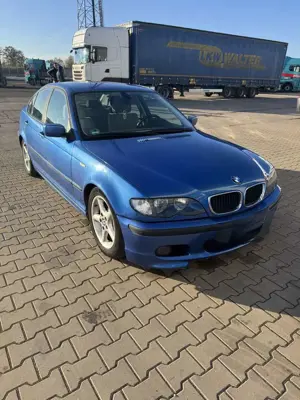 BMW 318 318i