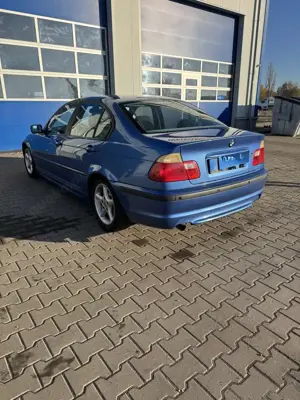 BMW 318 318i Bild 3