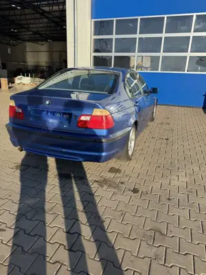BMW 318 318i Bild 4