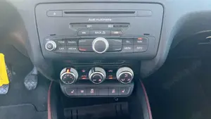 Audi A1 1.6 TDI S line Sportback Navi SHZ Bluetooth Bild 4