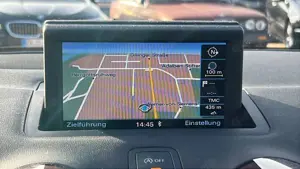 Audi A1 1.6 TDI S line Sportback Navi SHZ Bluetooth Bild 3