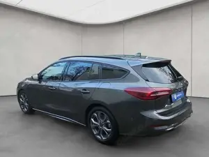 Ford Focus Turnier 1.0 EcoBoost Hybrid Aut. ST-LINE X Bild 3