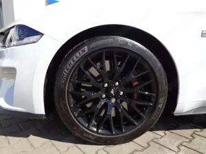 Ford Mustang 5.0 GT Convertible #Rote Ledersitze #Windschott# Bild 4