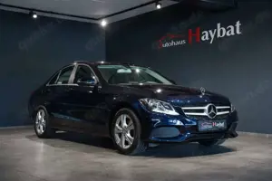 Mercedes-Benz C 200 CGI Lim. Pano-AHK-SitzHZG *1. Hand*