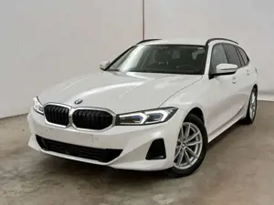BMW 318 d Touring / Memory / Head Up/ 360°KAMERA/ ACC
