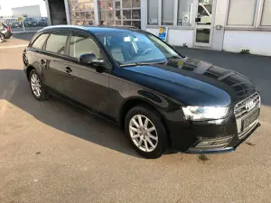 Audi A4 Avant Attraction Bild 3