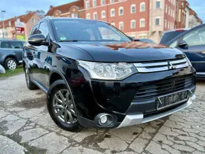 Mitsubishi Outlander AUTOMATIK 4WD 2.0 ClearTec Invite/TÜV NEU/ NAVI