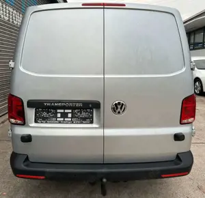 Volkswagen T6 Transporter *NAVI*LED*STANDHEIZUNG*KLIMA*ACC* Bild 5