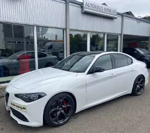 Alfa Romeo Giulia Tributo Italiano Q4