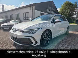 Volkswagen Golf VIII Lim. R-Line ACC*Schiebedach*LED*uvm...