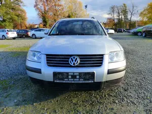 Volkswagen Passat Variant Basis*SHZG*HU/AU*11/2026*8Fach* Bild 3