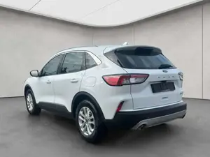 Ford Kuga 2.5 Duratec PHEV TITANIUM Bild 3