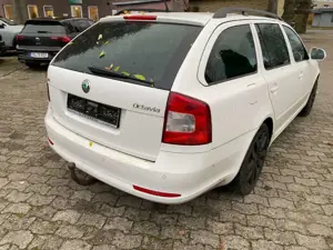 Skoda Octavia Combi 2,0 TDI Style Bild 3