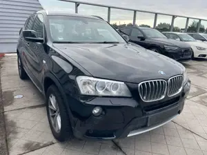 BMW X3 sDrive 18 d/Voll Leder/AHK/Bi-Xenon/Pano/Navi