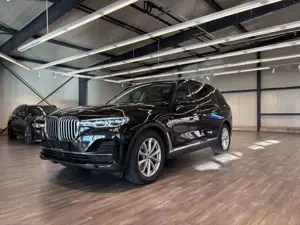 BMW X7 xDrive 40 d Pano HUD Leder braun