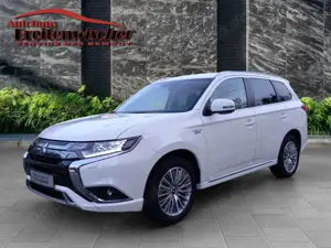 Mitsubishi Outlander Outlander Plug-In Hybrid 2.4 4WD  Spirit