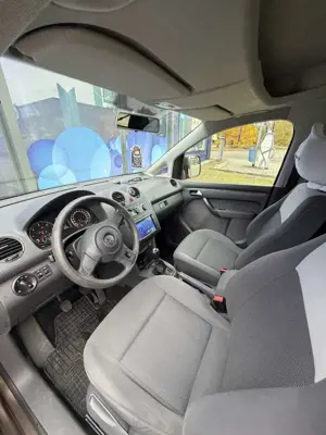 Volkswagen Caddy 1.6 TDI Bild 3